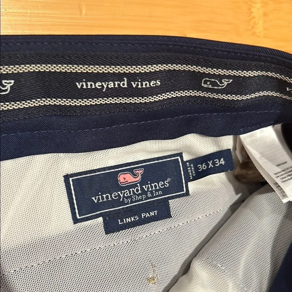 Vineyard Vines golf Pants